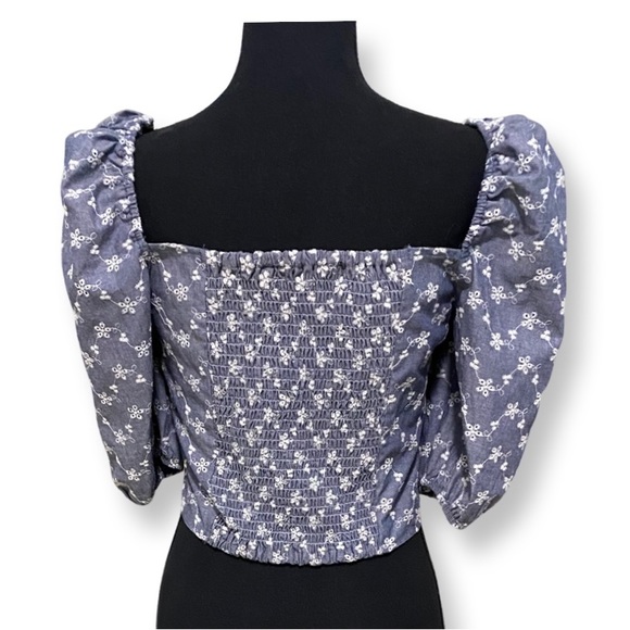 Floral Crop Top - Picture 2 of 3